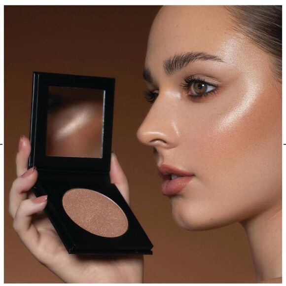 ARACELI TEQUILA HIGHLIGHTER-BLANCO
COLOR: ROSY CHAMPAGNE-NIB - Picture 2 of 4